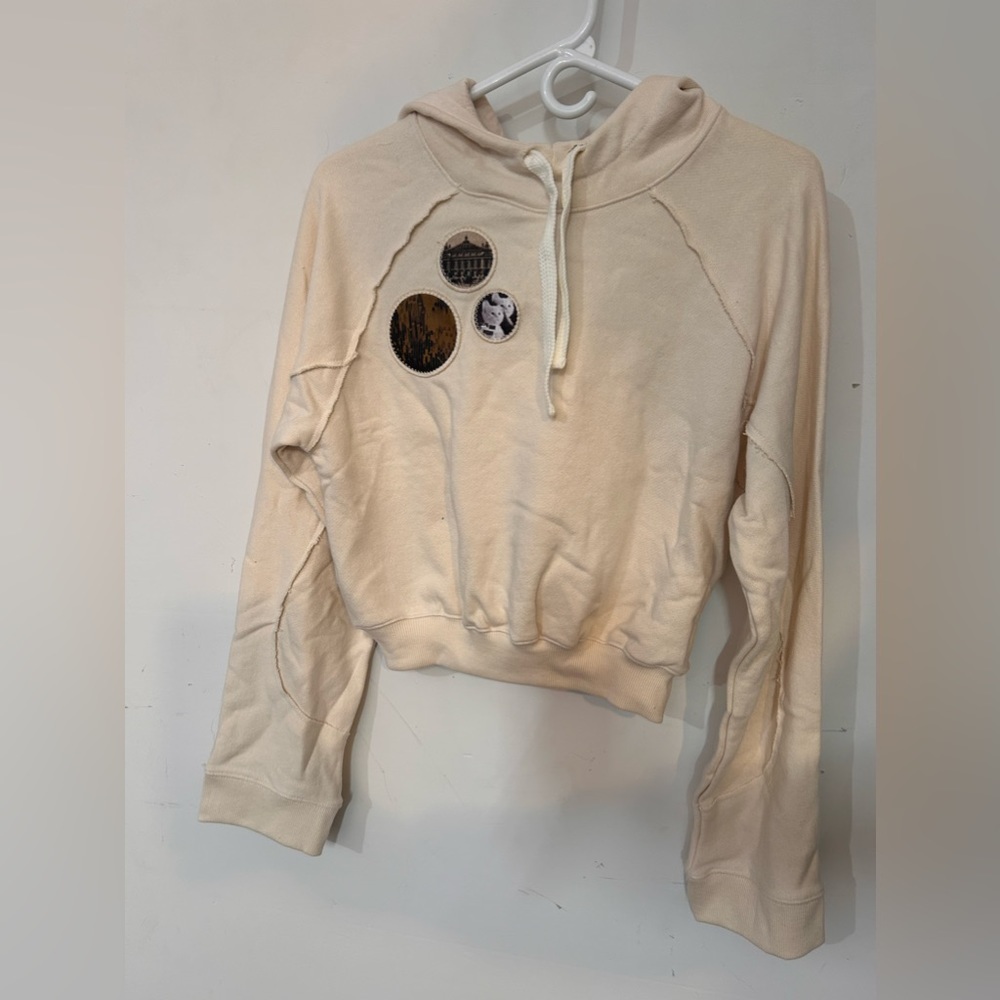 The Open Product Cream Raglan Cropped T-Shirt - Picture 9 of 9
